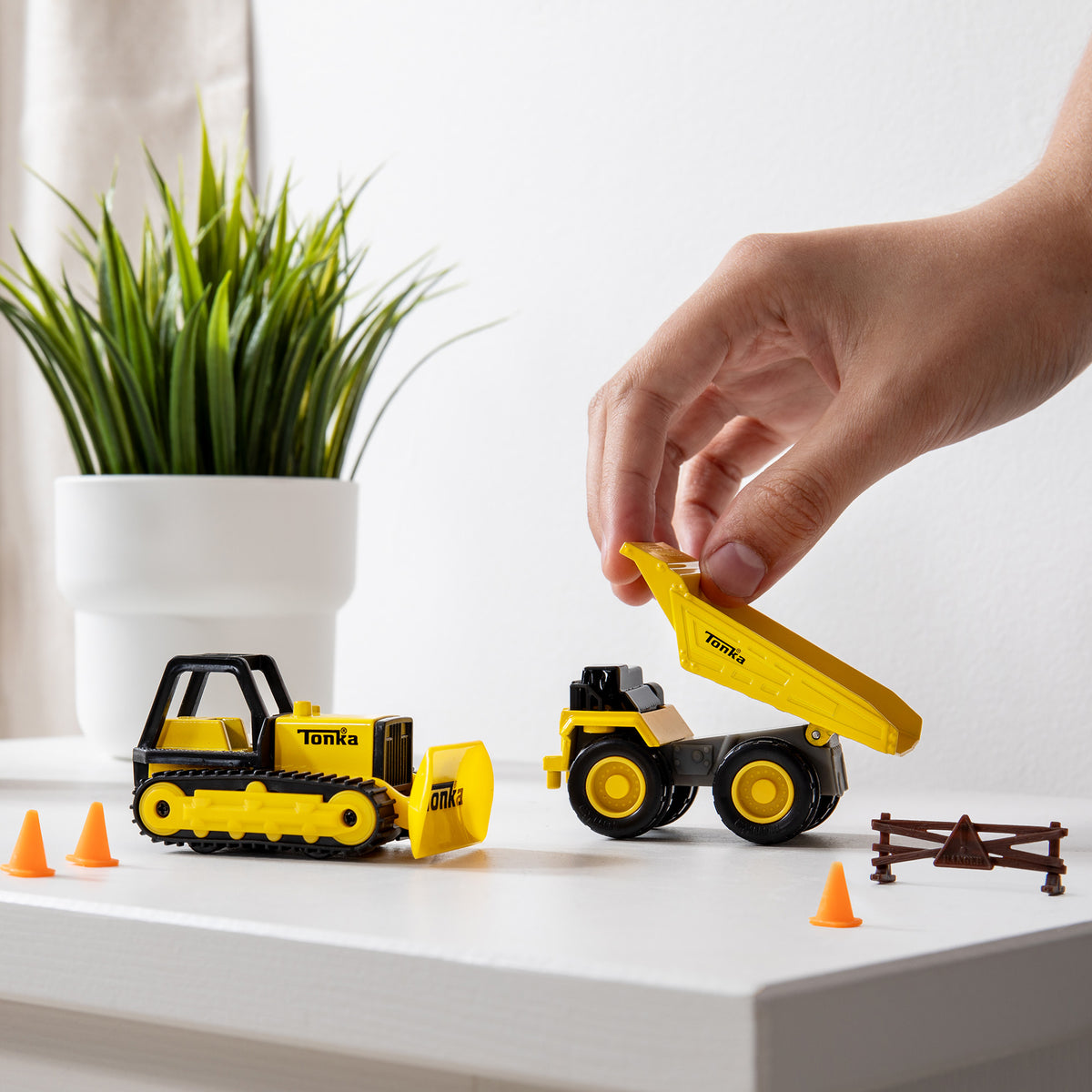 MINI CLASSICS – TONKA MINI METALS - US 3195